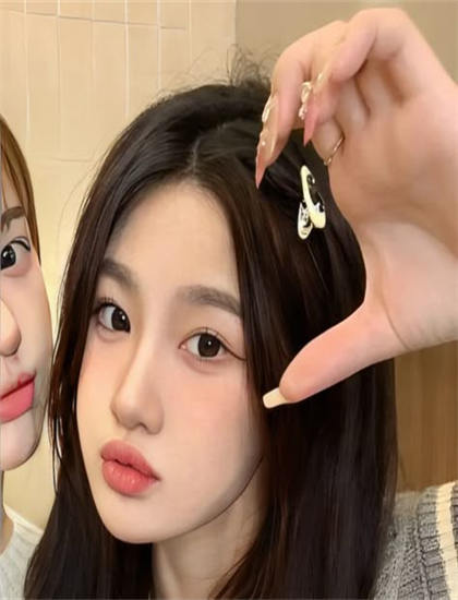 《开局强吻裂口女》专业评分：豆瓣/IMDb评分解析与口碑分析